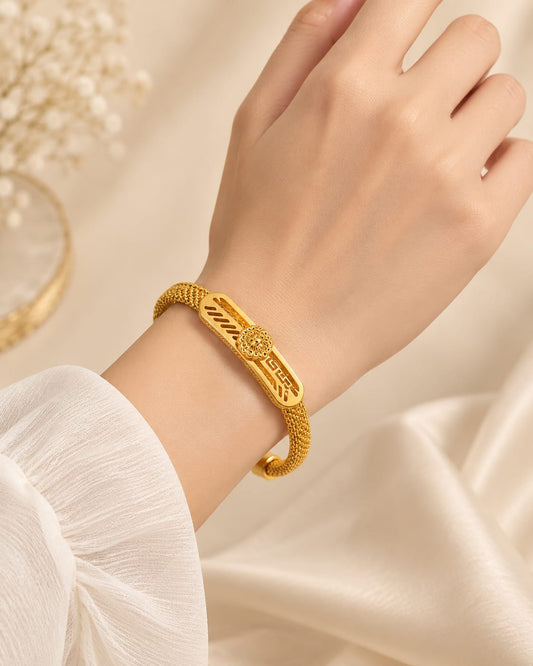 Regalia Mesh Lion Gold-Tone Stainless Steel Bangle